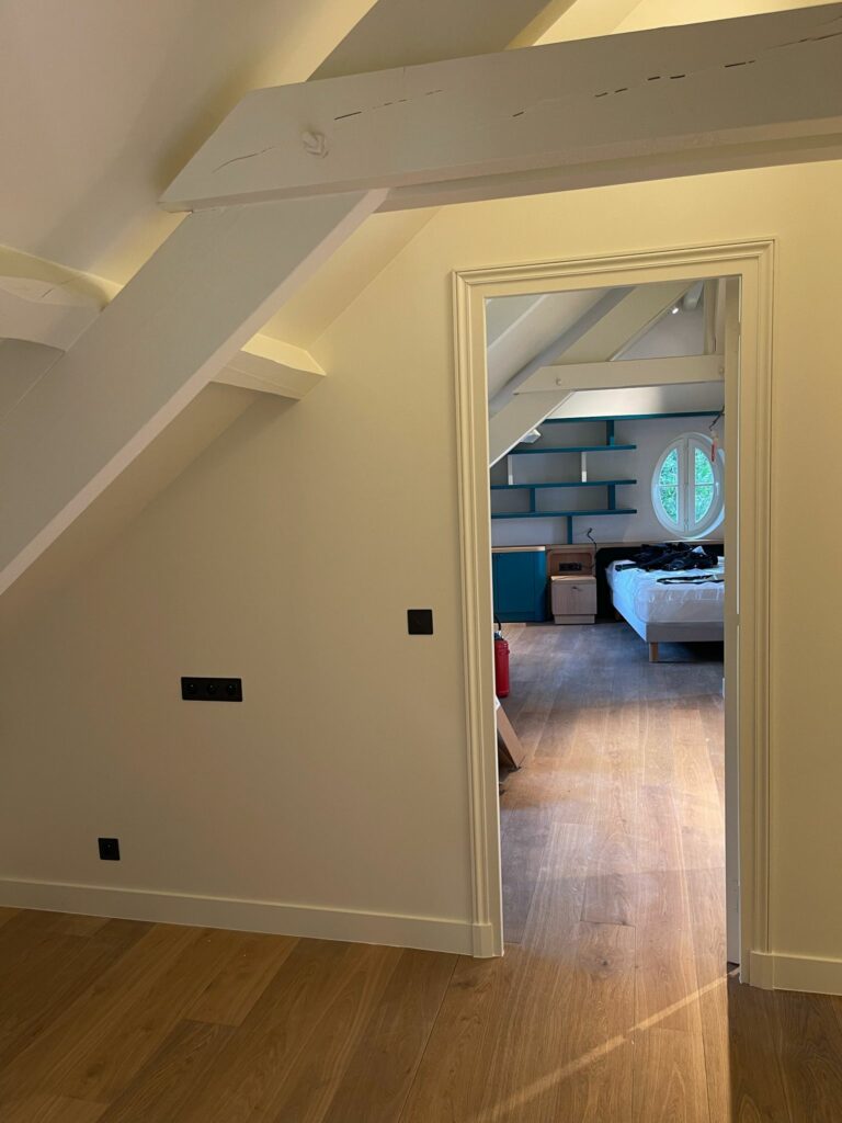 WhatsApp Image 2025-10-18 at 21.08.28 (4)